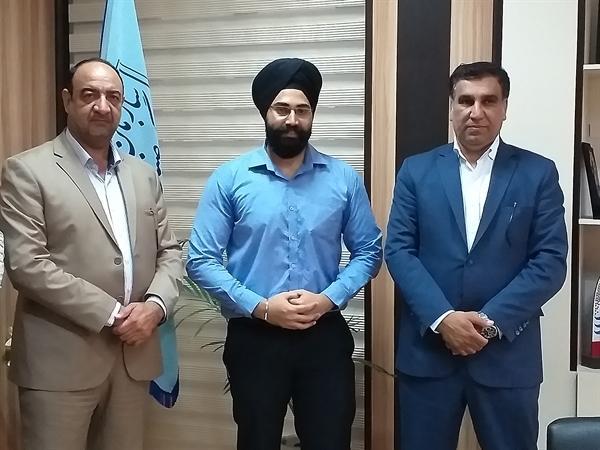 نشست مدیر کل میراث فرهنگی هرمزگان با سرمایه گذار هندی نشست مدیر کل میراث فرهنگی هرمزگان با سرمایه گذار هندی