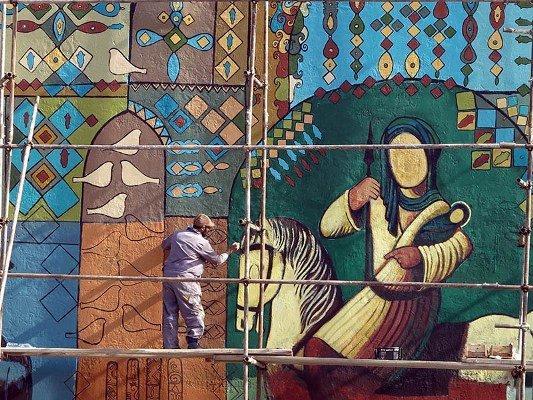خلق بزرگترین نقاشی دیواری در شیراز به سرانجام نزدیک است