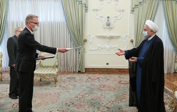روحانی: همکاری های ایران و آلمان باید بدون توجه به تحریم های غیرقانونی آمریکا گسترش یابد